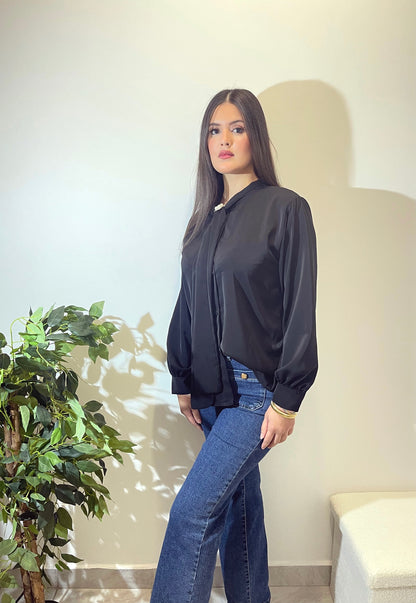 CHEMISE DOUCE AVEC UNE BROCHE